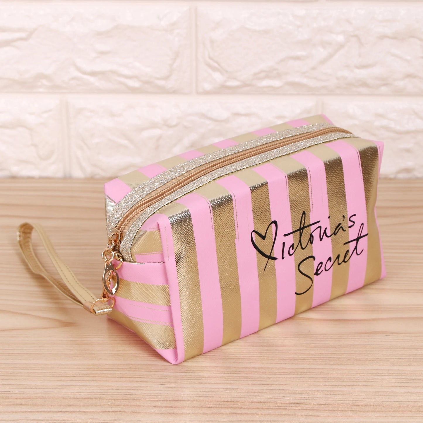 Waterproof PVC Laser Cosmetic Storage Bags Women Travel Organizer Case Make Up Bag Pouch Wash Toiletry Bag Mujer Bolsas